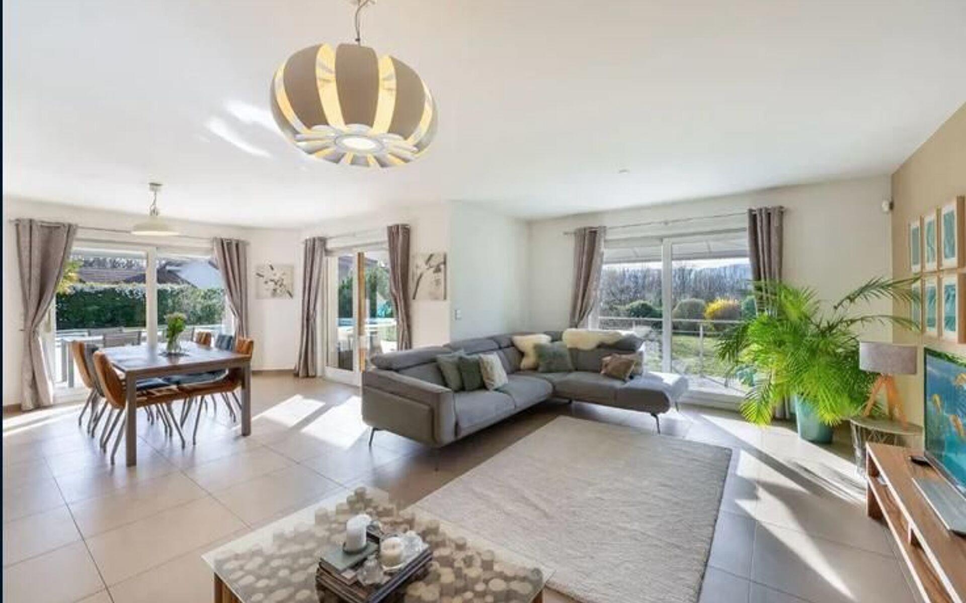 Maison à vendre, 223m², Messery