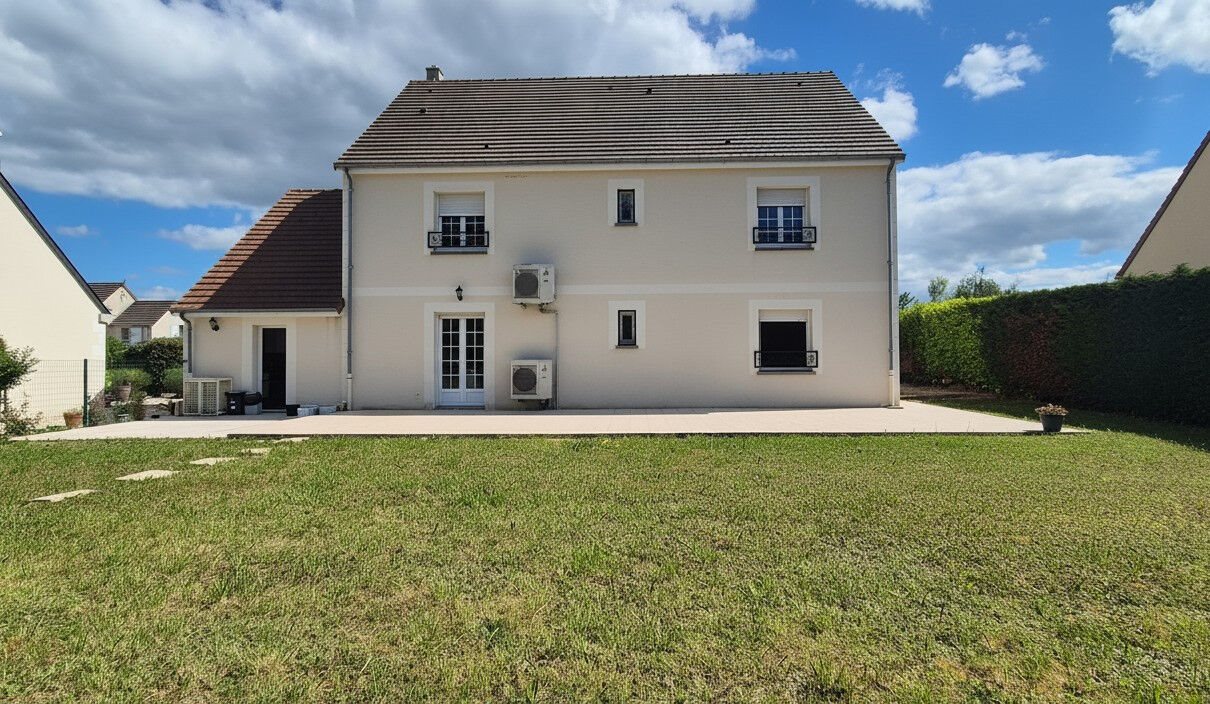 Maison à vendre, 184m², Saint-Gervais-la-Forêt
