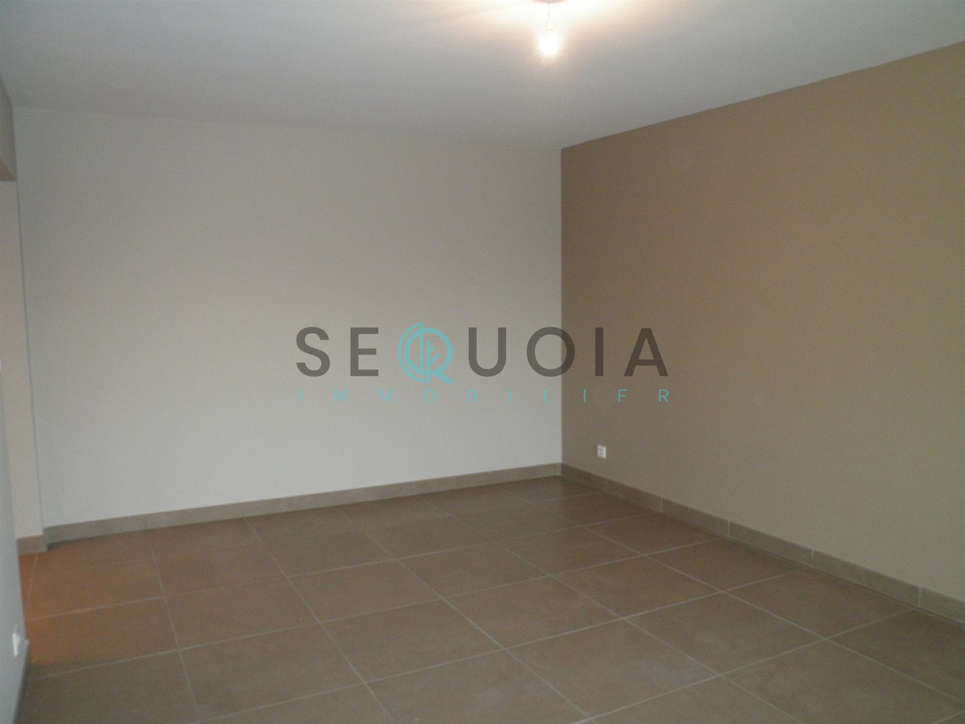 Appartement à louer, 52m², Antibes
