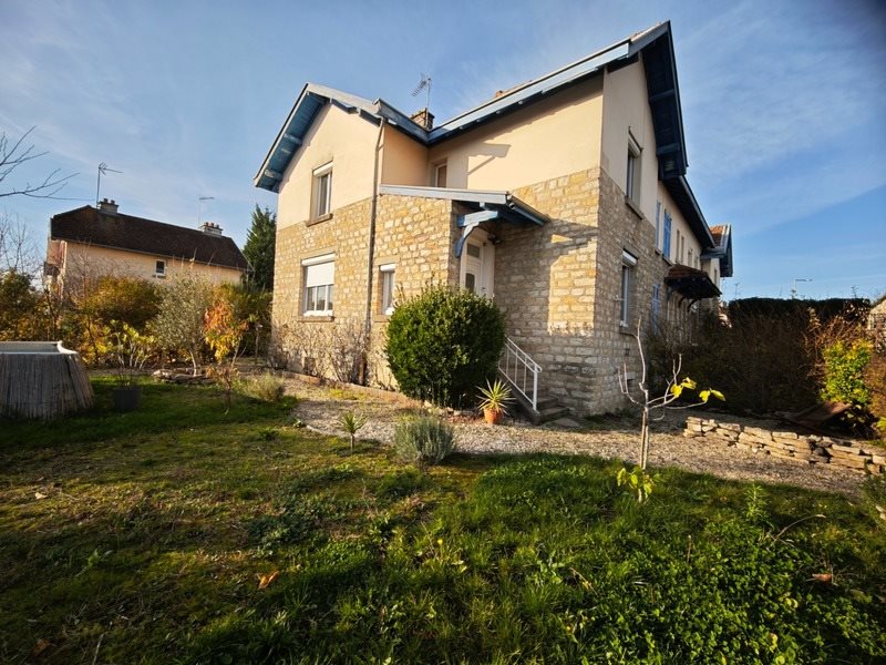Maison à vendre, 101m², Tavaux