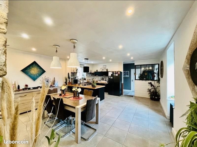 Maison à vendre, 121m², Quéven