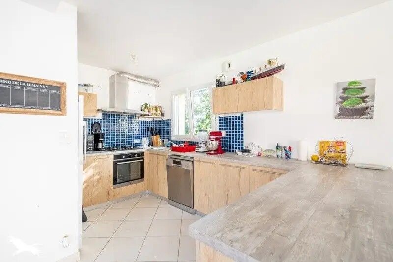 Maison à vendre, 136m², Lampaul-Guimiliau
