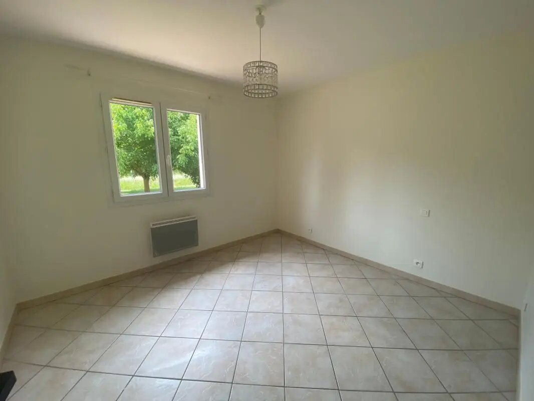 Maison à louer, 111m², La Ville-Dieu-du-Temple
