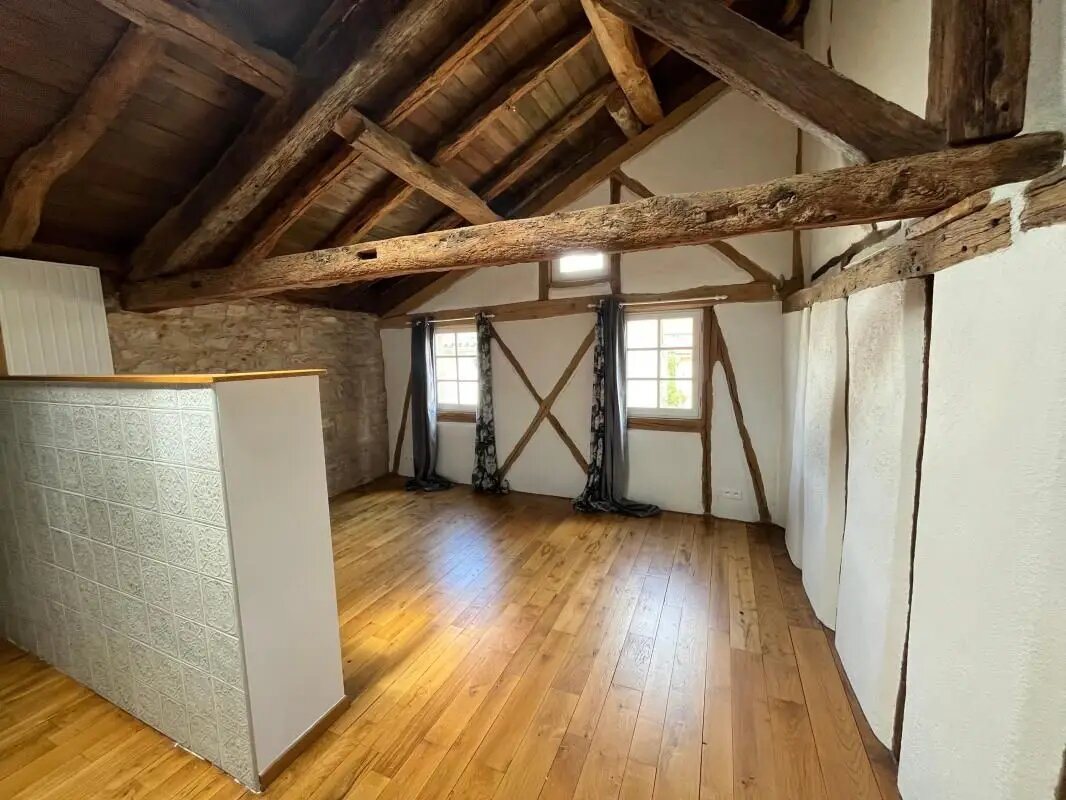Maison à louer, 204m², Saint-Antonin-Noble-Val