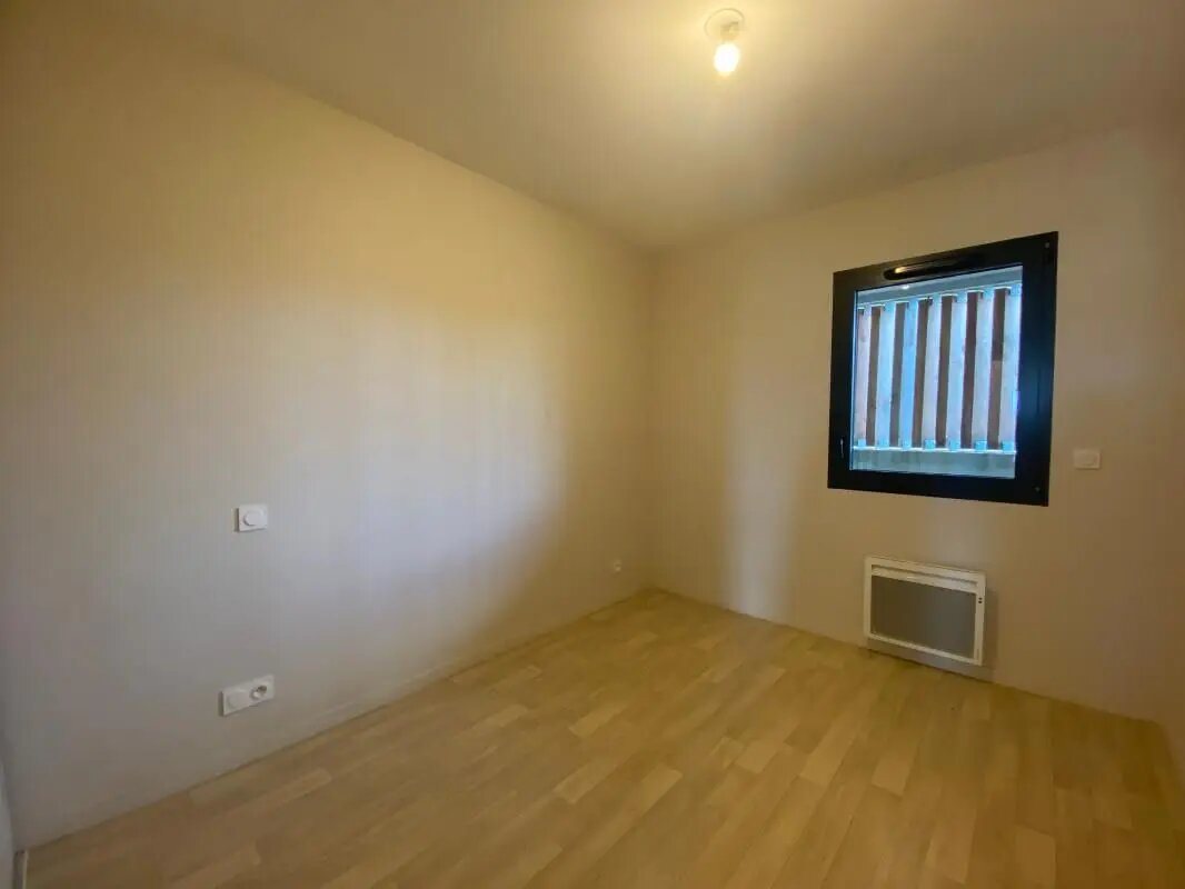 Appartement à louer, 59m², Montbartier