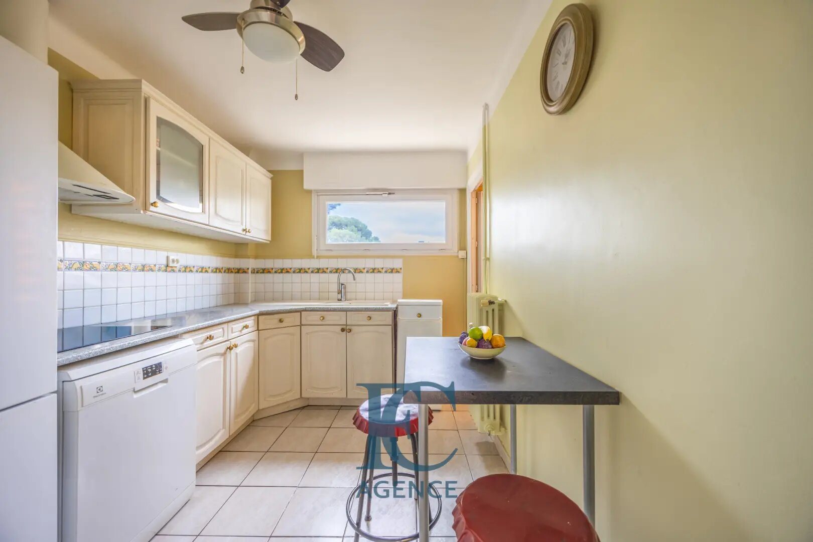 Appartement à vendre, 75m², Sanary-sur-Mer