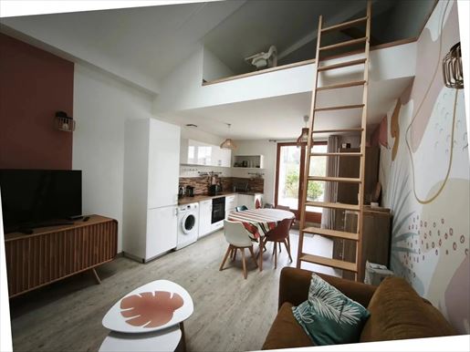 Advert pic 0