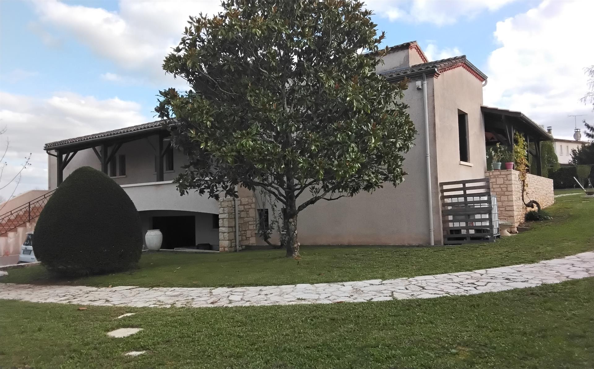 Maison à vendre, 208m², Montayral