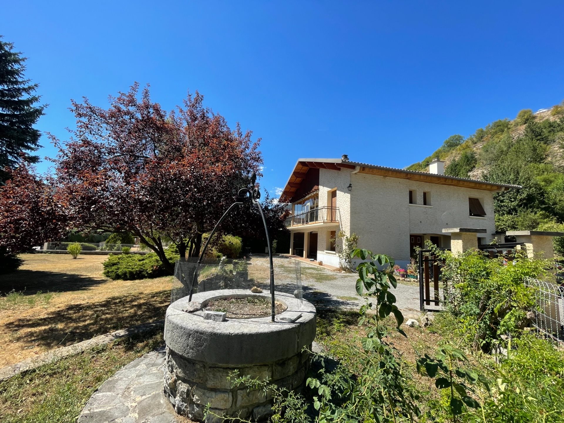 Maison à vendre, 143m², La Roche-des-Arnauds
