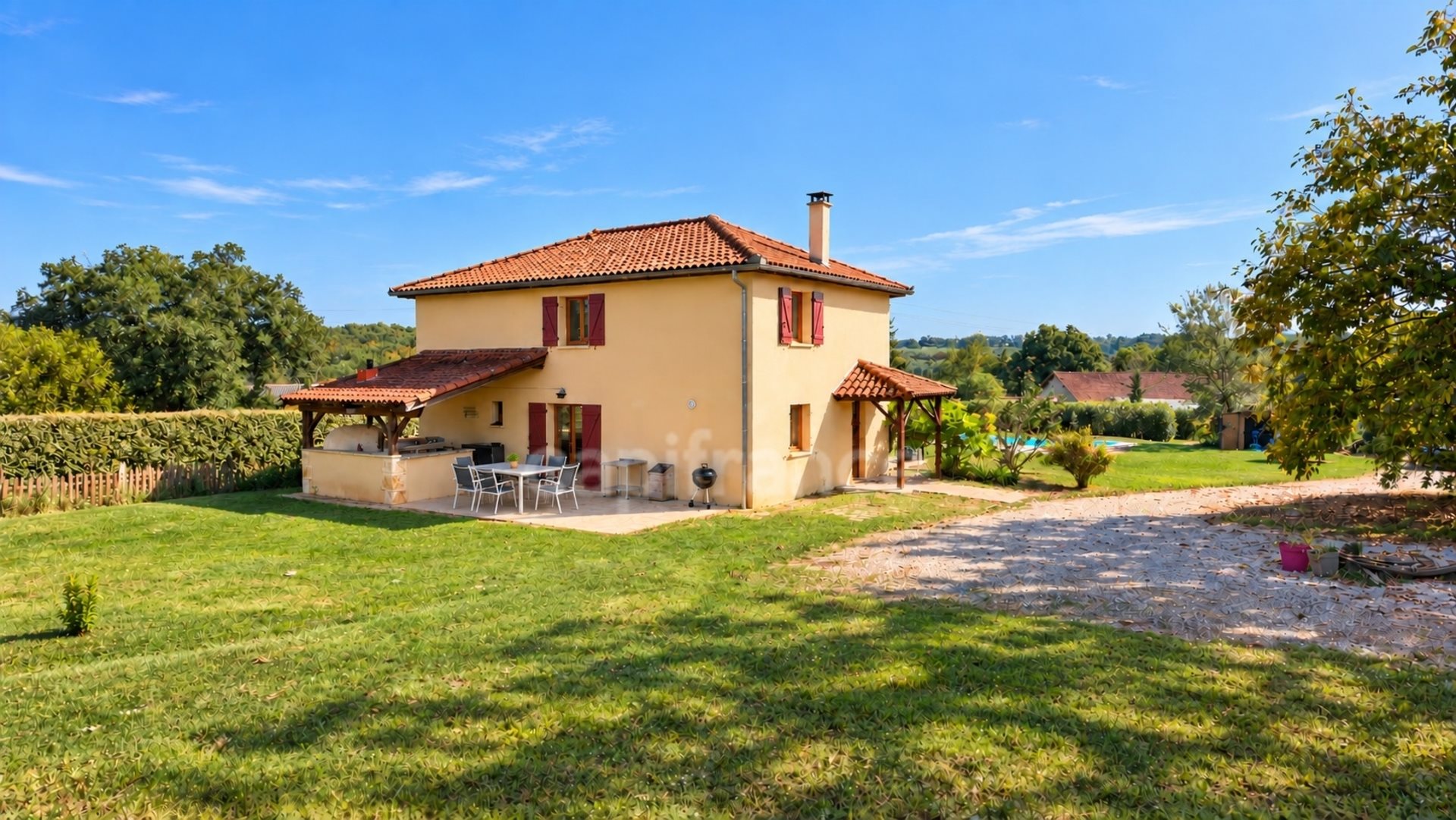 Maison à vendre, 140m², Saint-Aubin-de-Nabirat