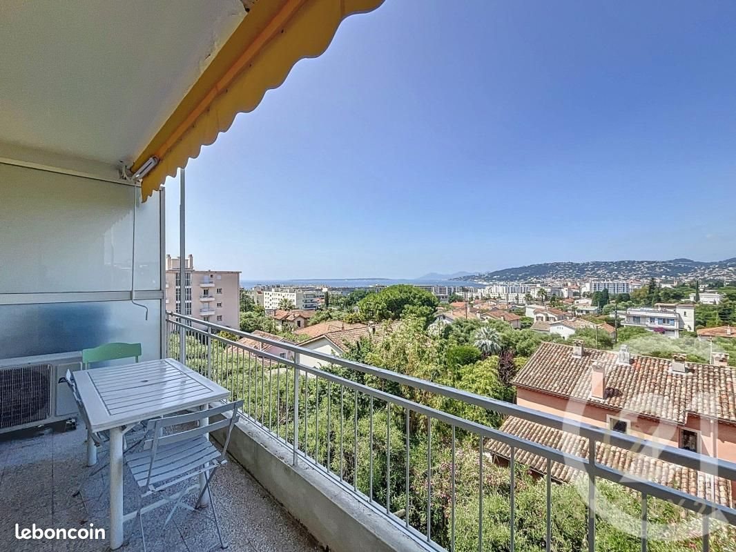 Appartement à louer, 49m², Antibes