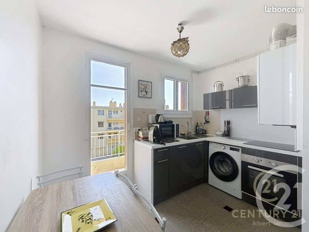 Appartement à louer, 49m², Antibes