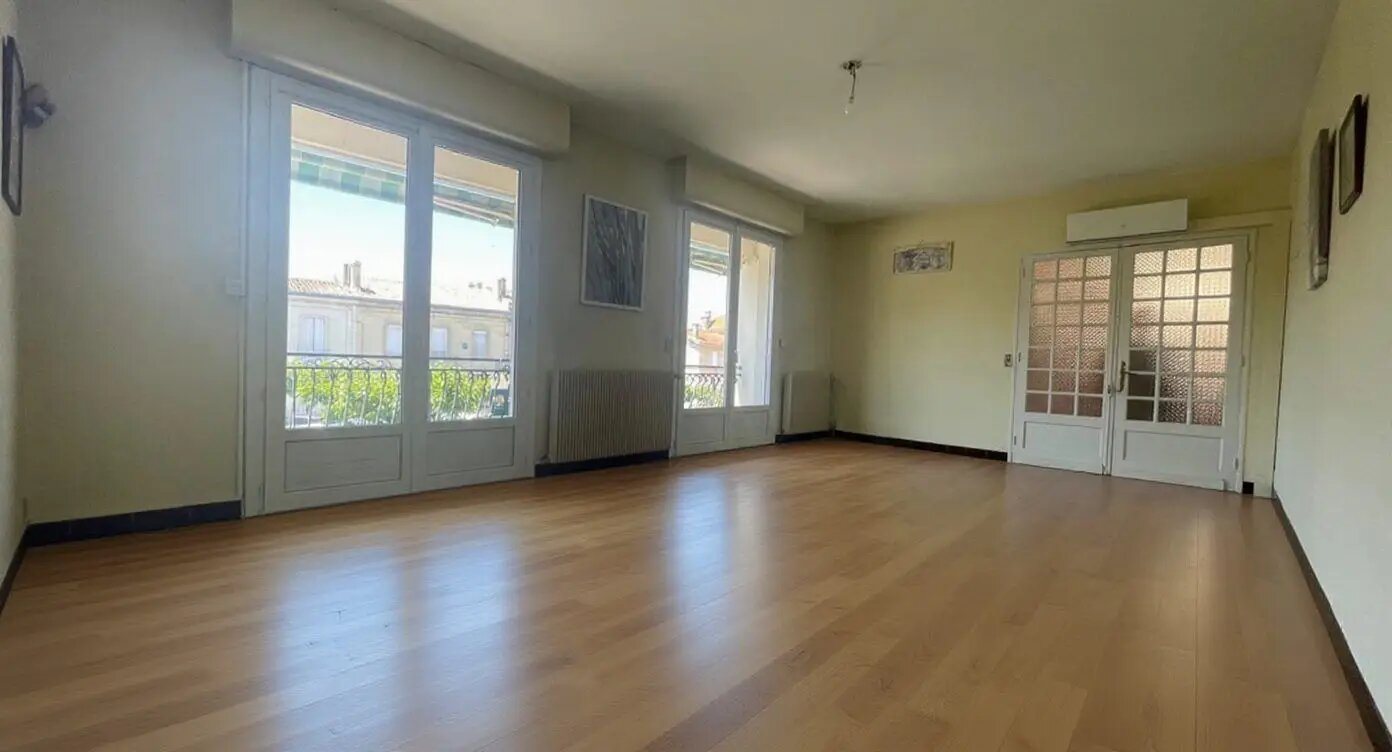 Appartement à louer, 95m², Branne