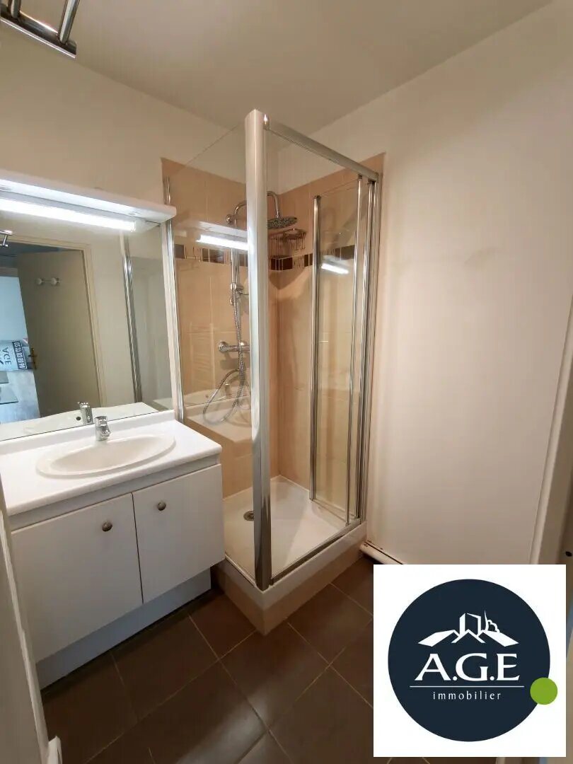 Appartement à louer, 62m², Épernon
