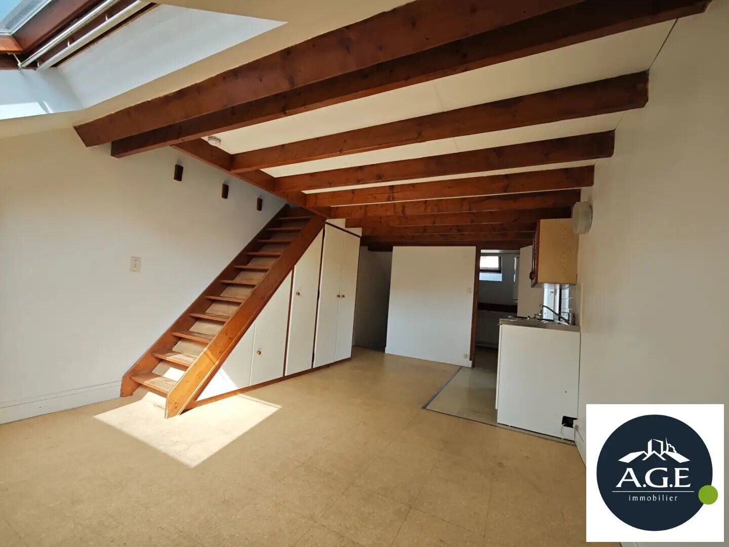 Appartement à louer, 18m², Épernon