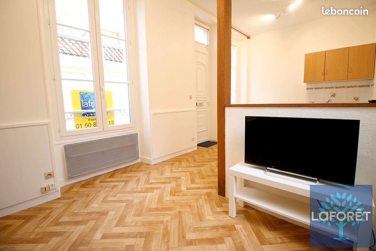 Appartement à louer, 24m², Etampes