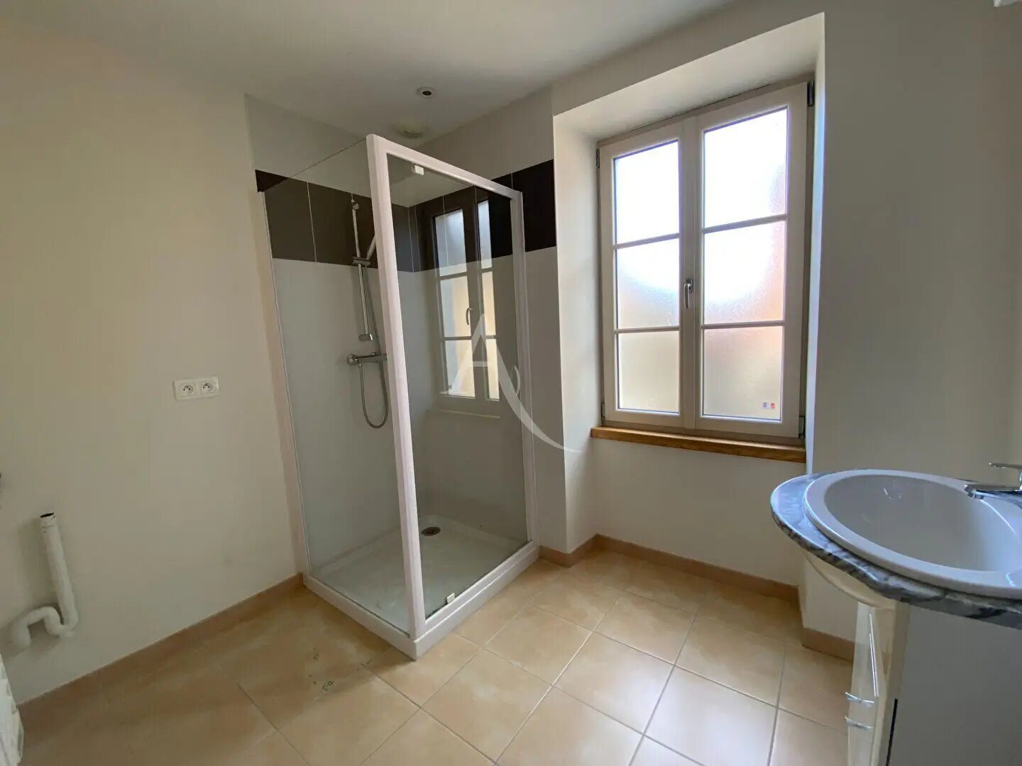 Maison à louer, 76m², Baugé