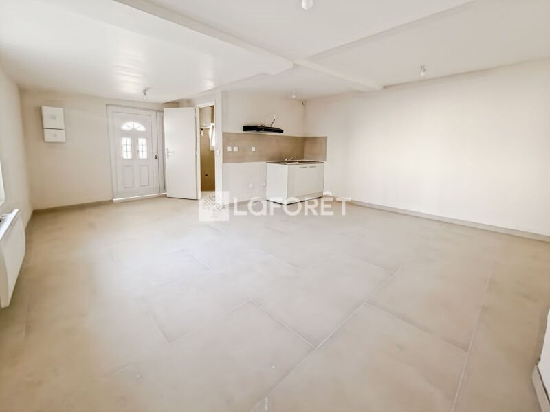Appartement à louer, 28m², Cires-lès-Mello
