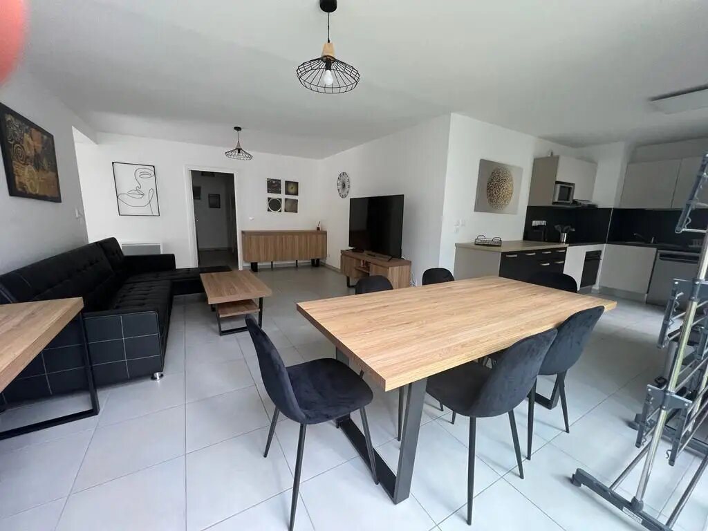 Appartement à louer, 88m², Nîmes