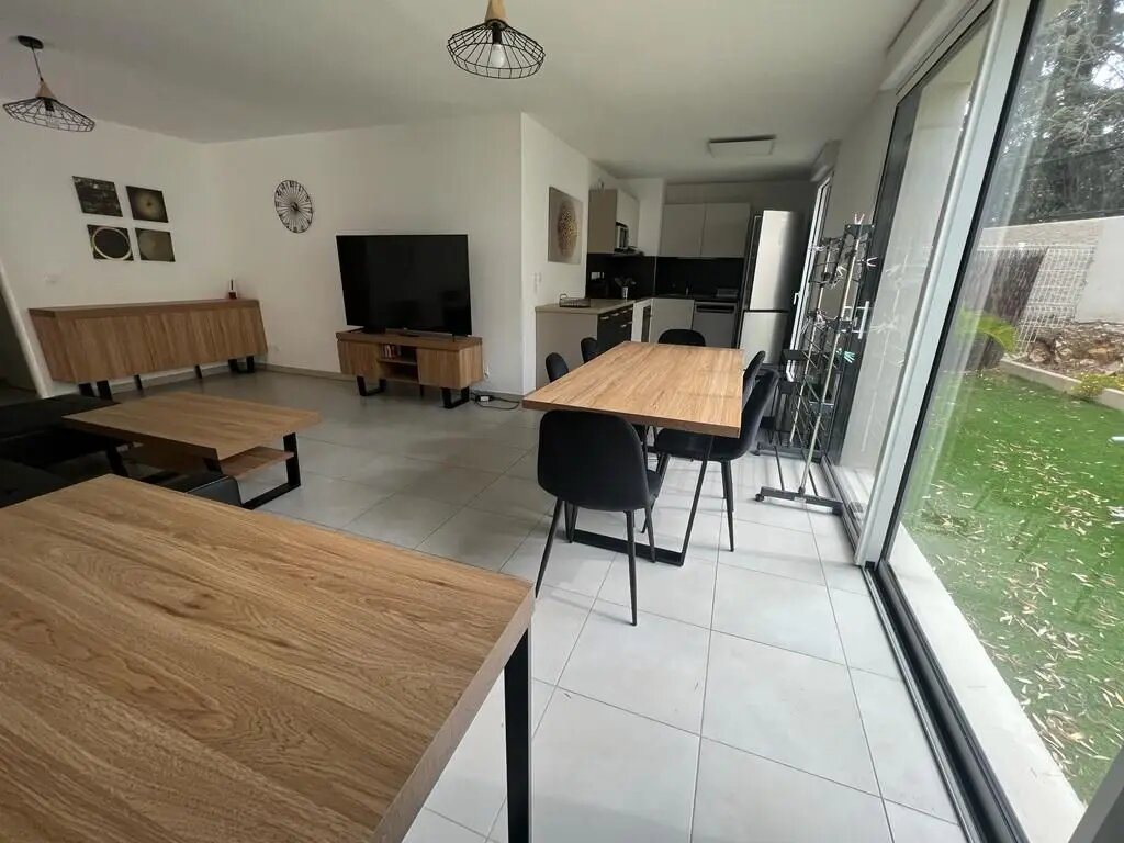 Appartement à louer, 88m², Nîmes