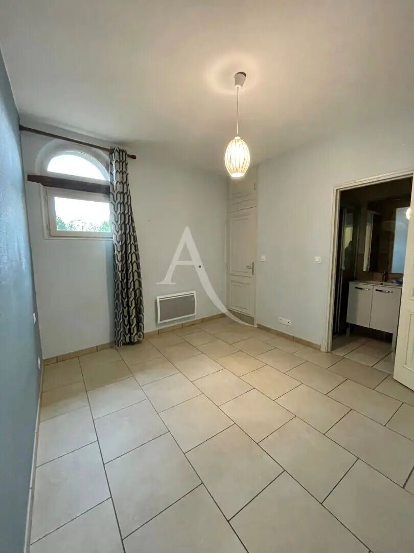 Appartement à louer, 30m², L'Isle-Jourdain