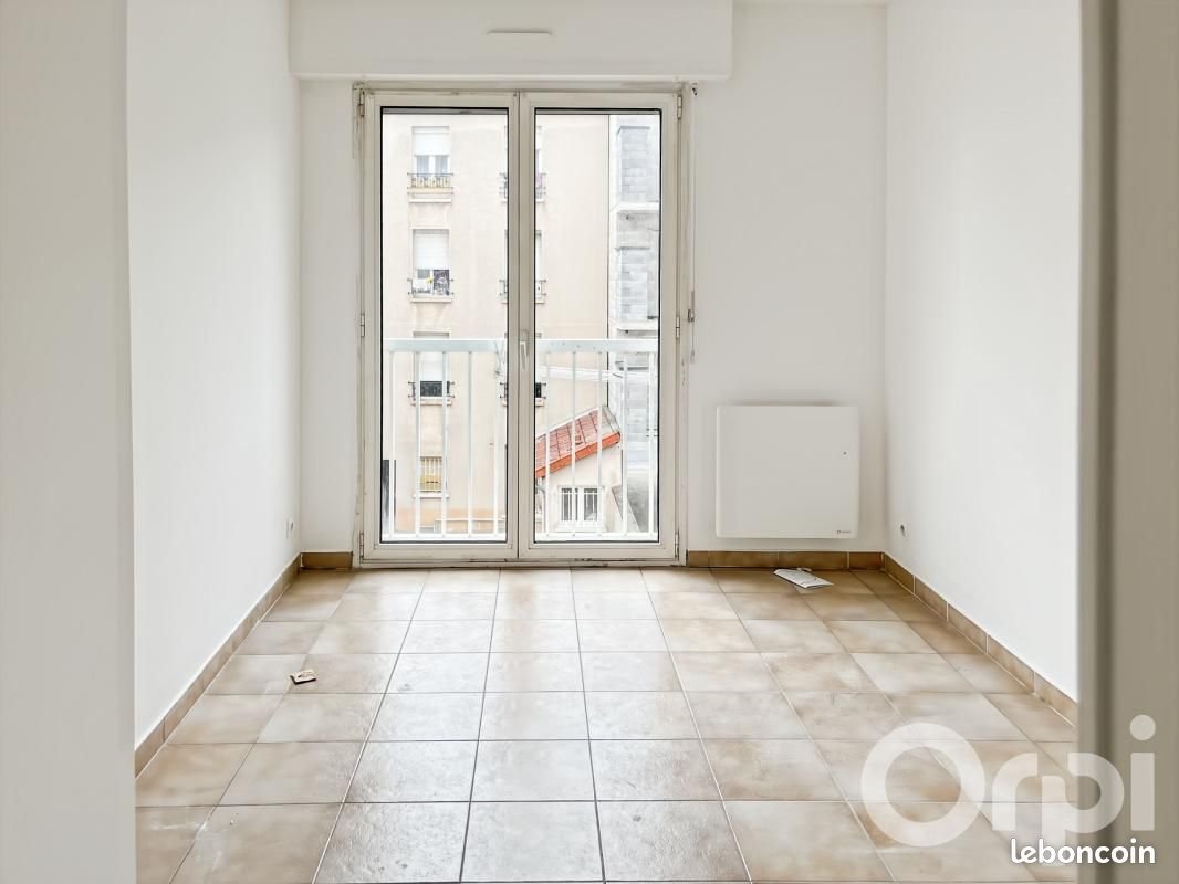Appartement à louer, 44m², La Courneuve