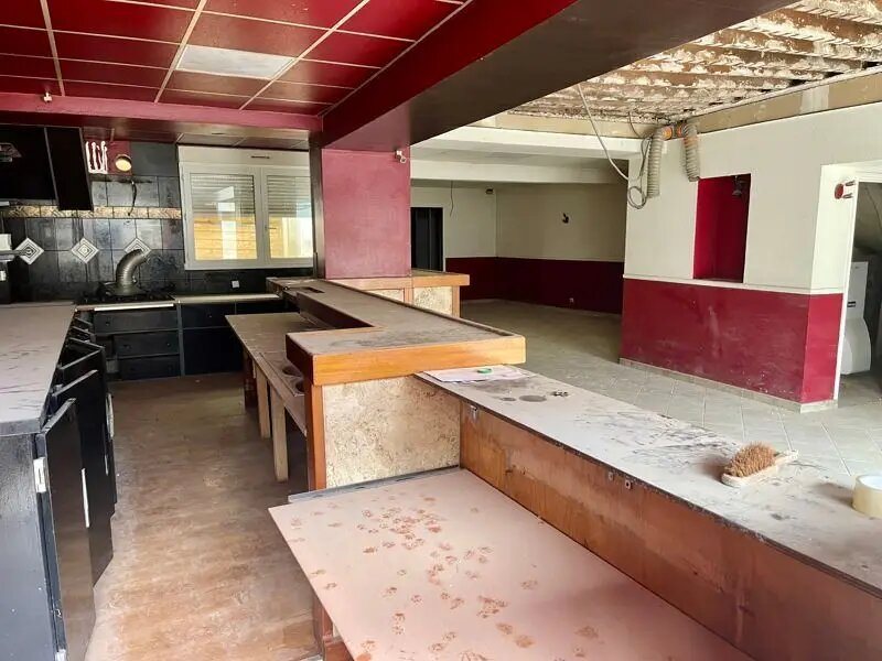 Maison à vendre, 170m², Nézel