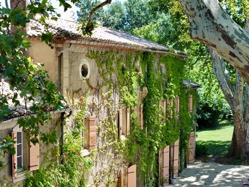 Maison 25 pièces 900 m² · à Uzès · 900 m² · 1 499 000 €