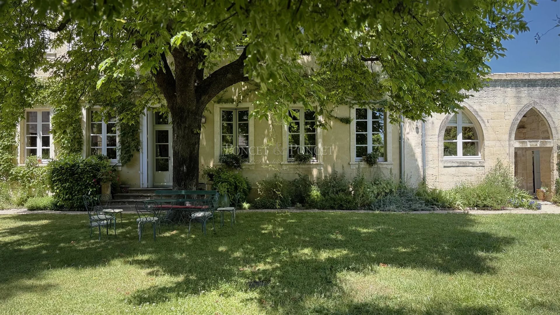 Maison à vendre, 667m², Uzès
