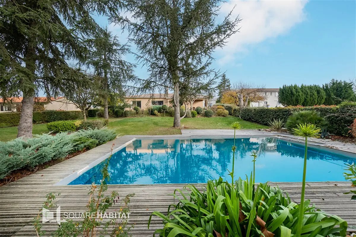 Maison à vendre, 174m², Lanta