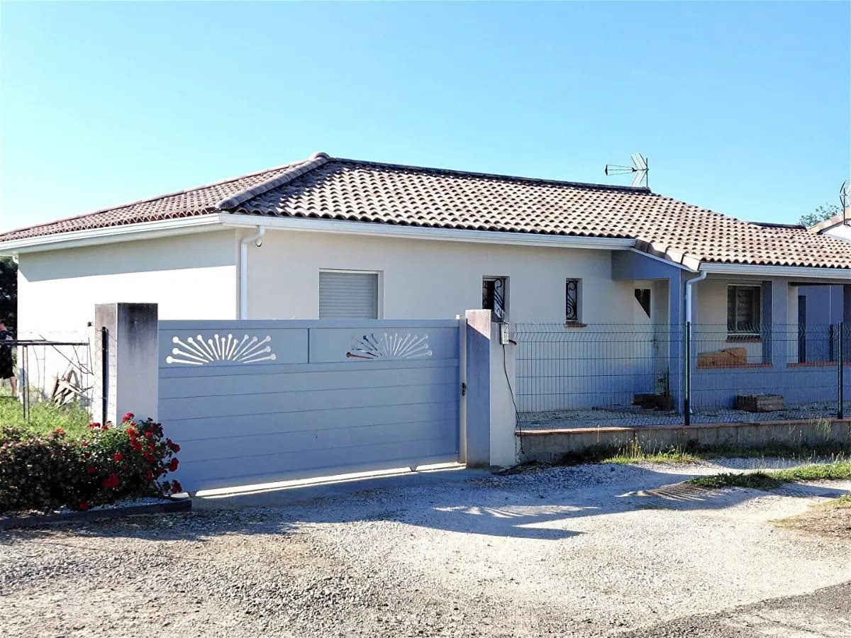 Maison à vendre, 96m², Bérat