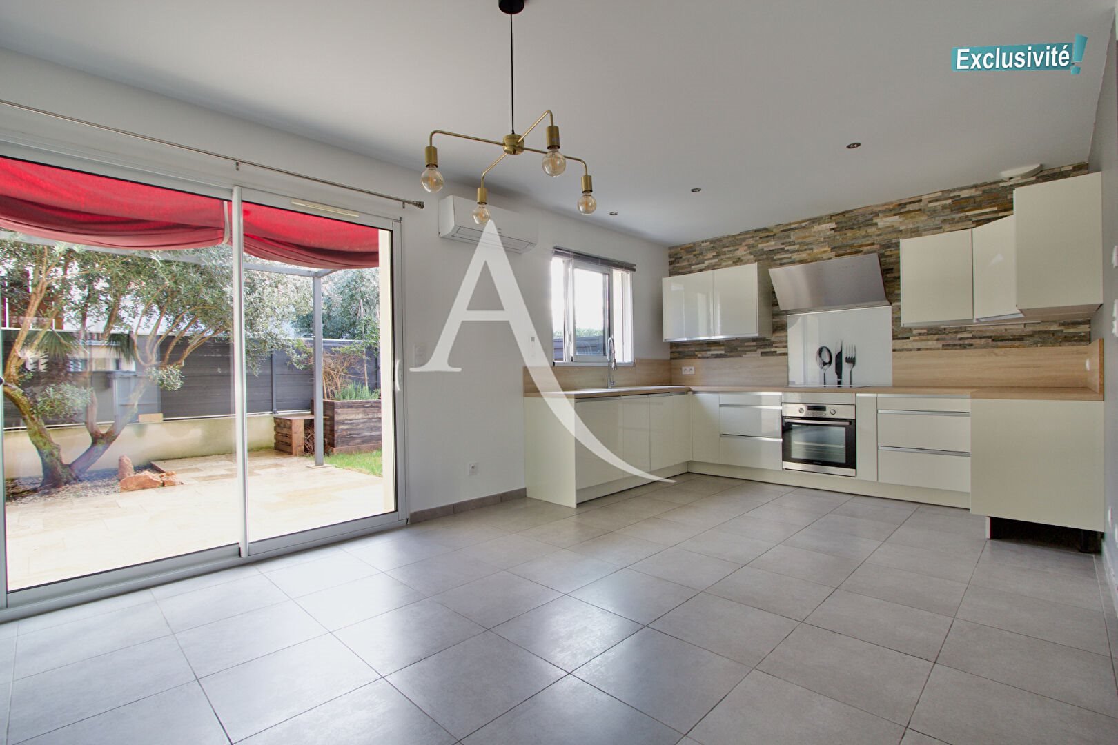 Maison à louer, 84m², Cournonsec