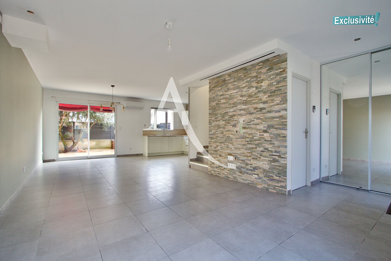 Maison à louer, 84m², Cournonsec