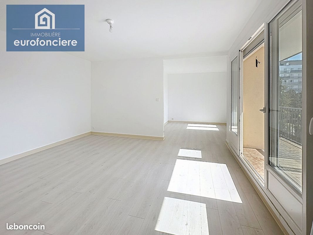Appartement à louer, 82m², Saint-André-les-Vergers
