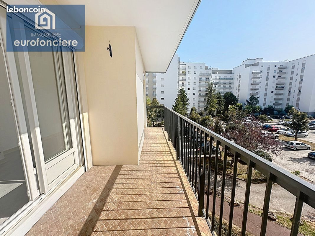 Appartement à louer, 82m², Saint-André-les-Vergers
