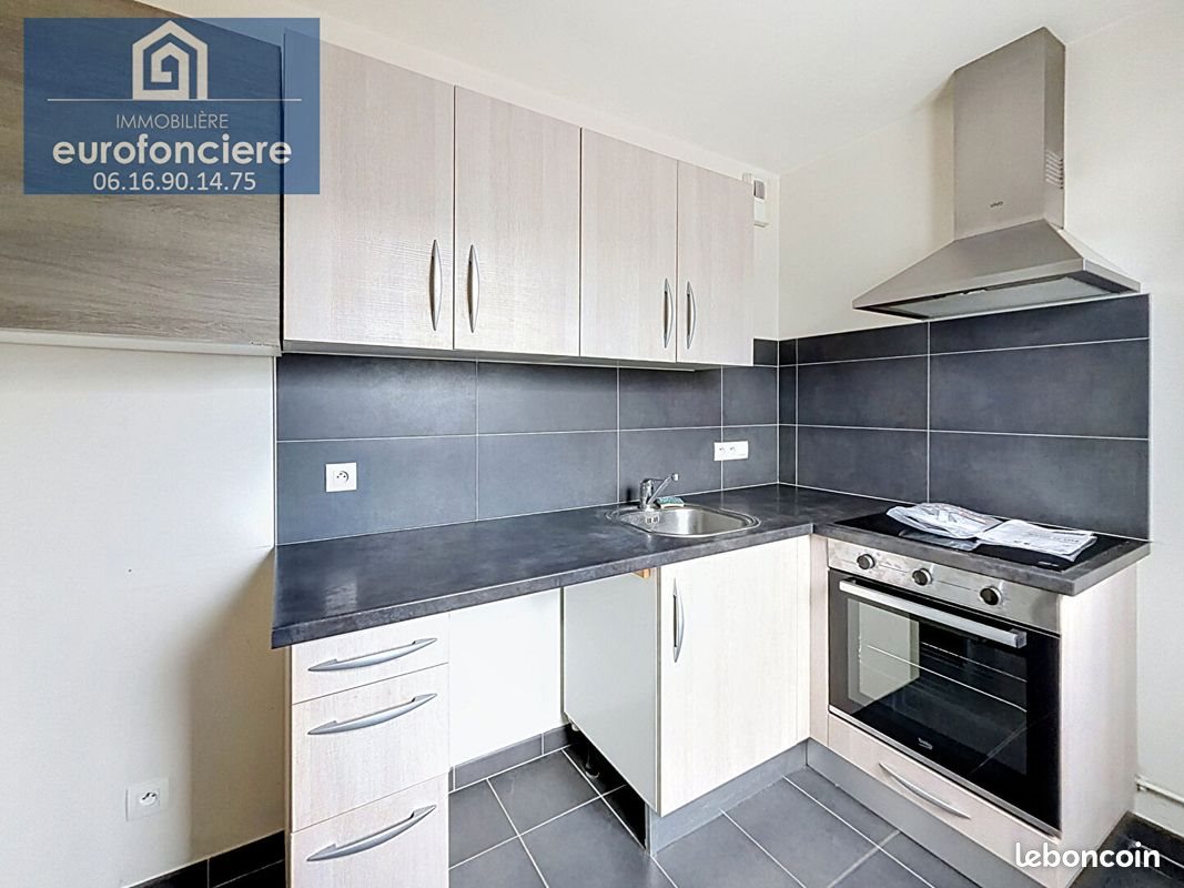 Appartement à louer, 69m², Bréviandes