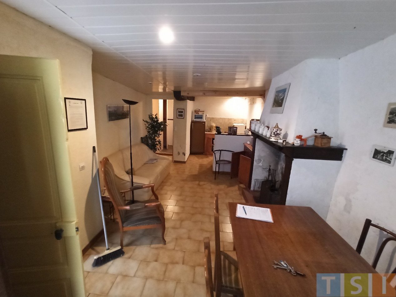 Maison à vendre, 82m², Saint-Béat-Lez