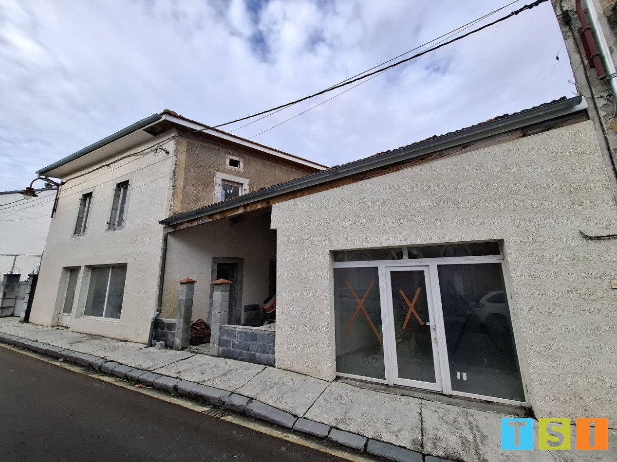 Maison à vendre, 336m², Loures-Barousse