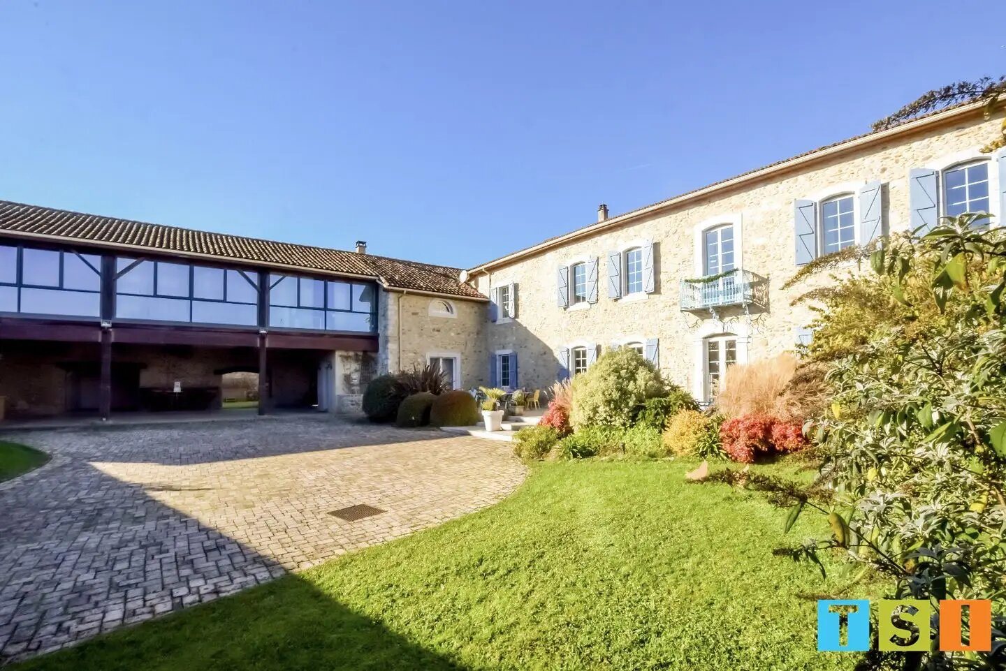 Maison à vendre, 625m², Ausson