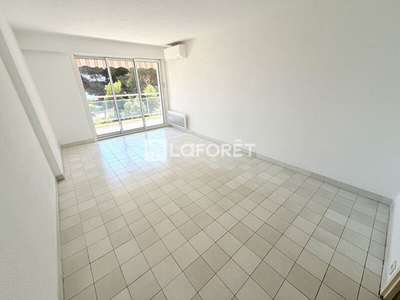 Appartement à louer, 54m², Cannes-la-Bocca