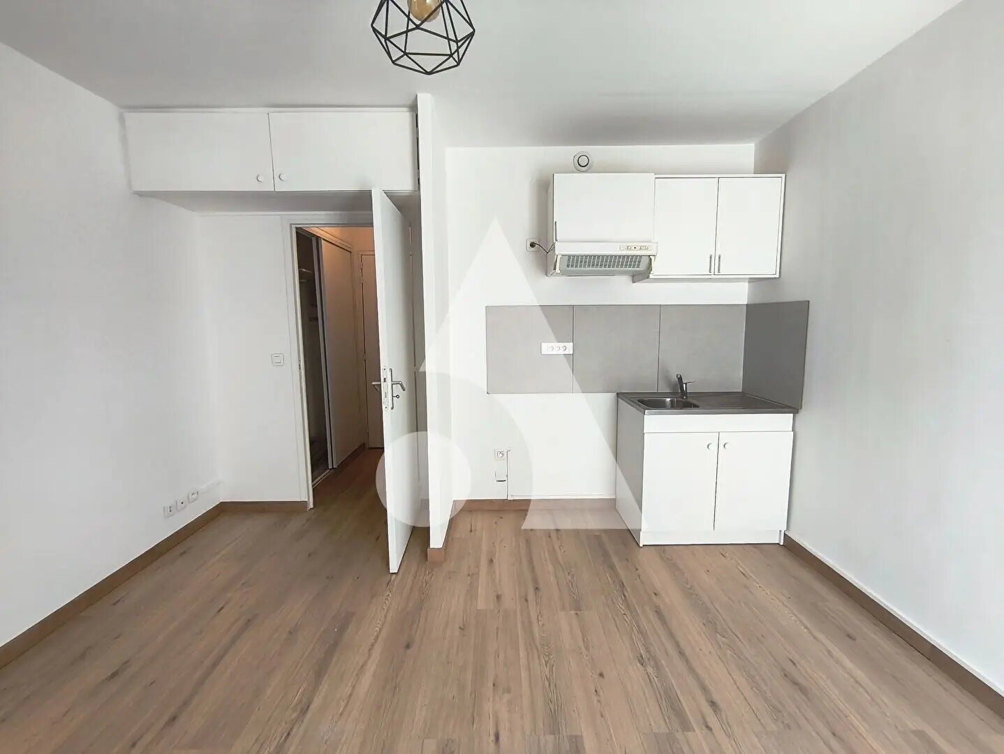 Appartement à louer, 19m², Pertuis