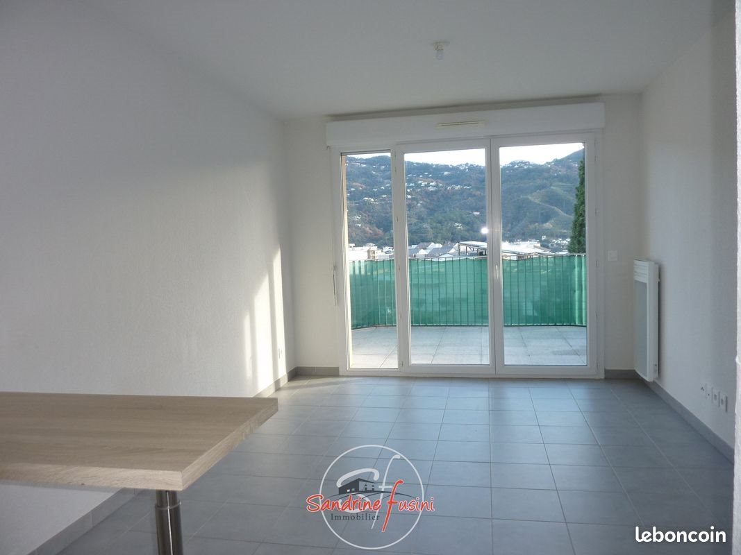 Appartement à louer, 38m², Carros