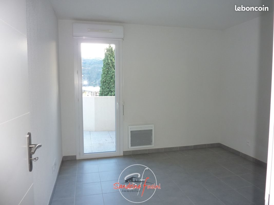 Appartement à louer, 38m², Carros
