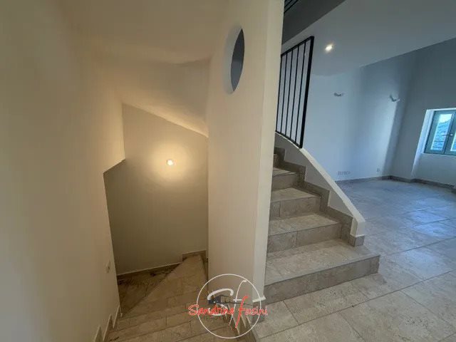 Appartement à louer, 65m², Carros