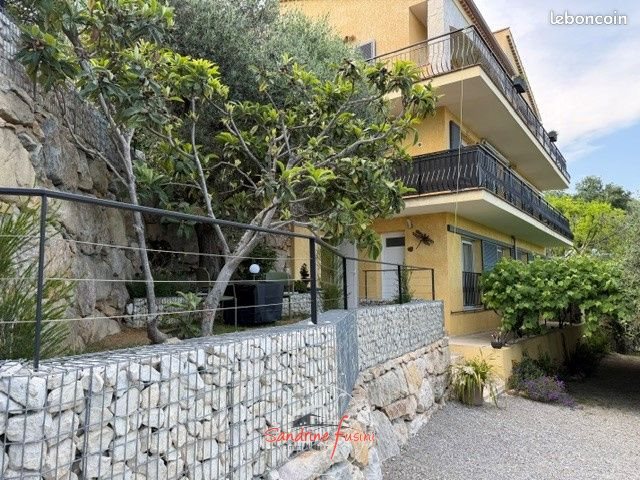 Appartement à louer, 59m², Gattières