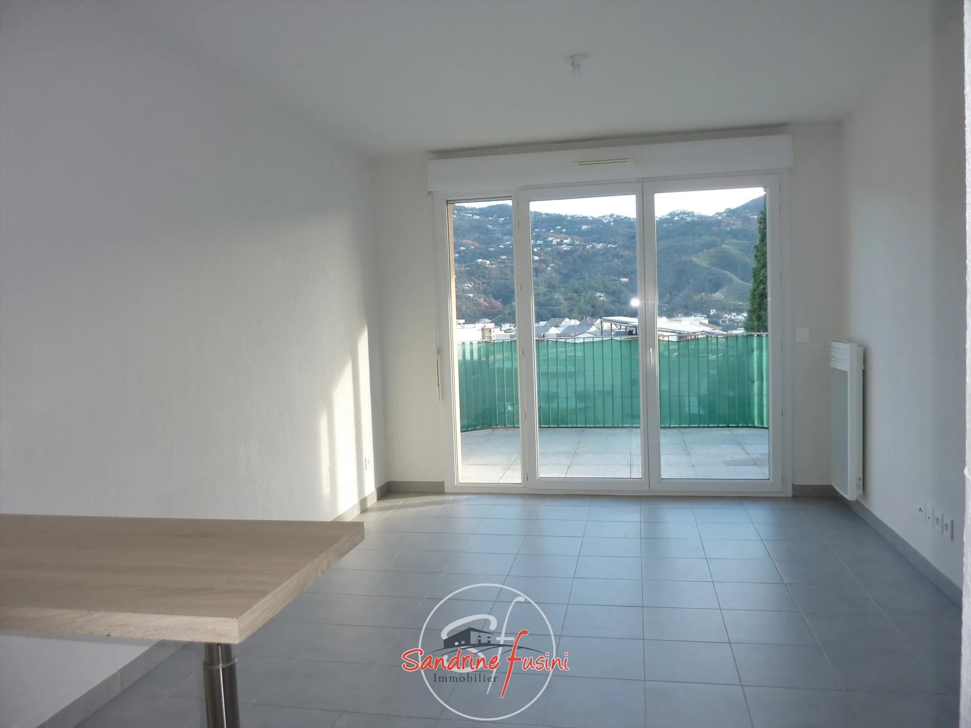 Appartement à louer, 38m², Carros