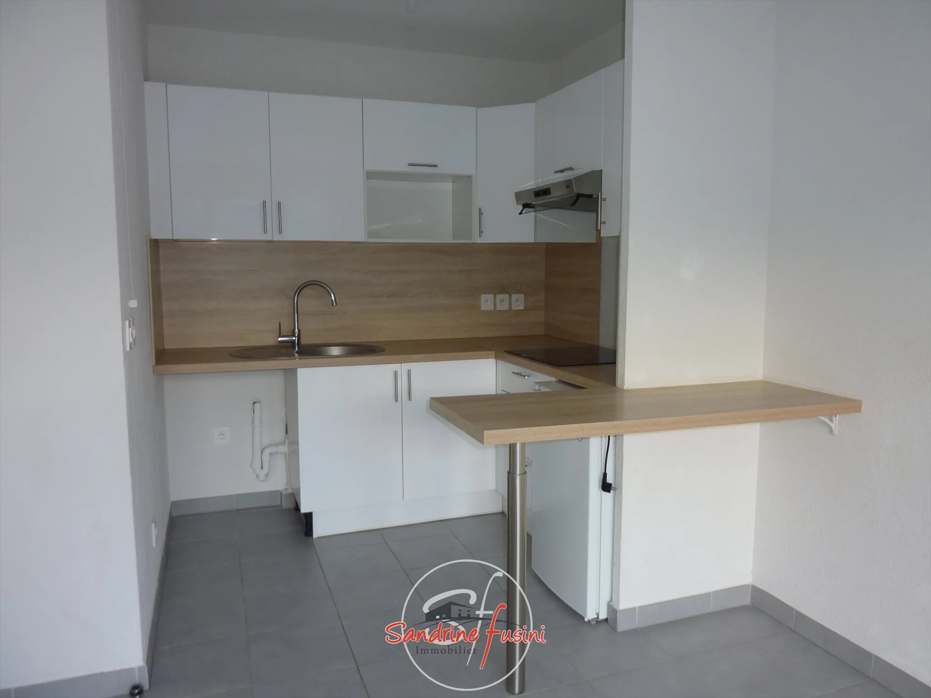 Appartement à louer, 38m², Carros