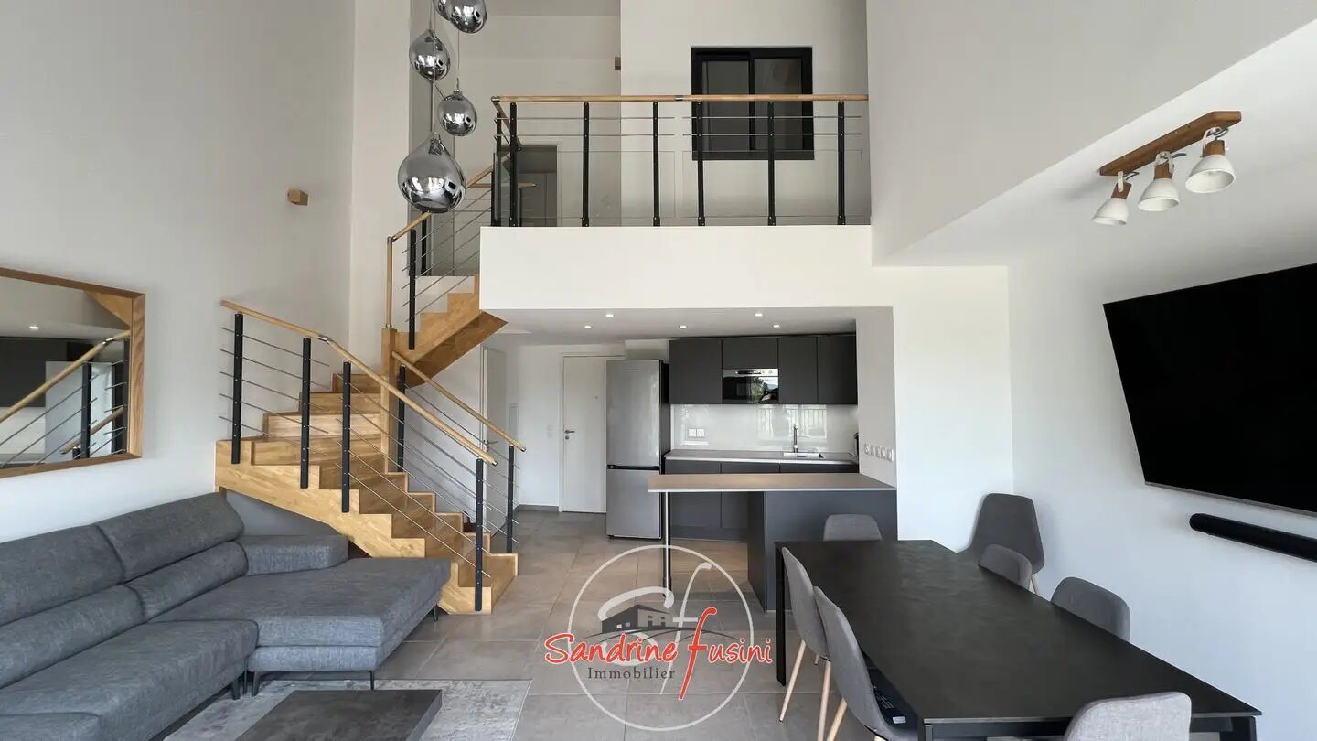 Appartement à louer, 100m², Carros