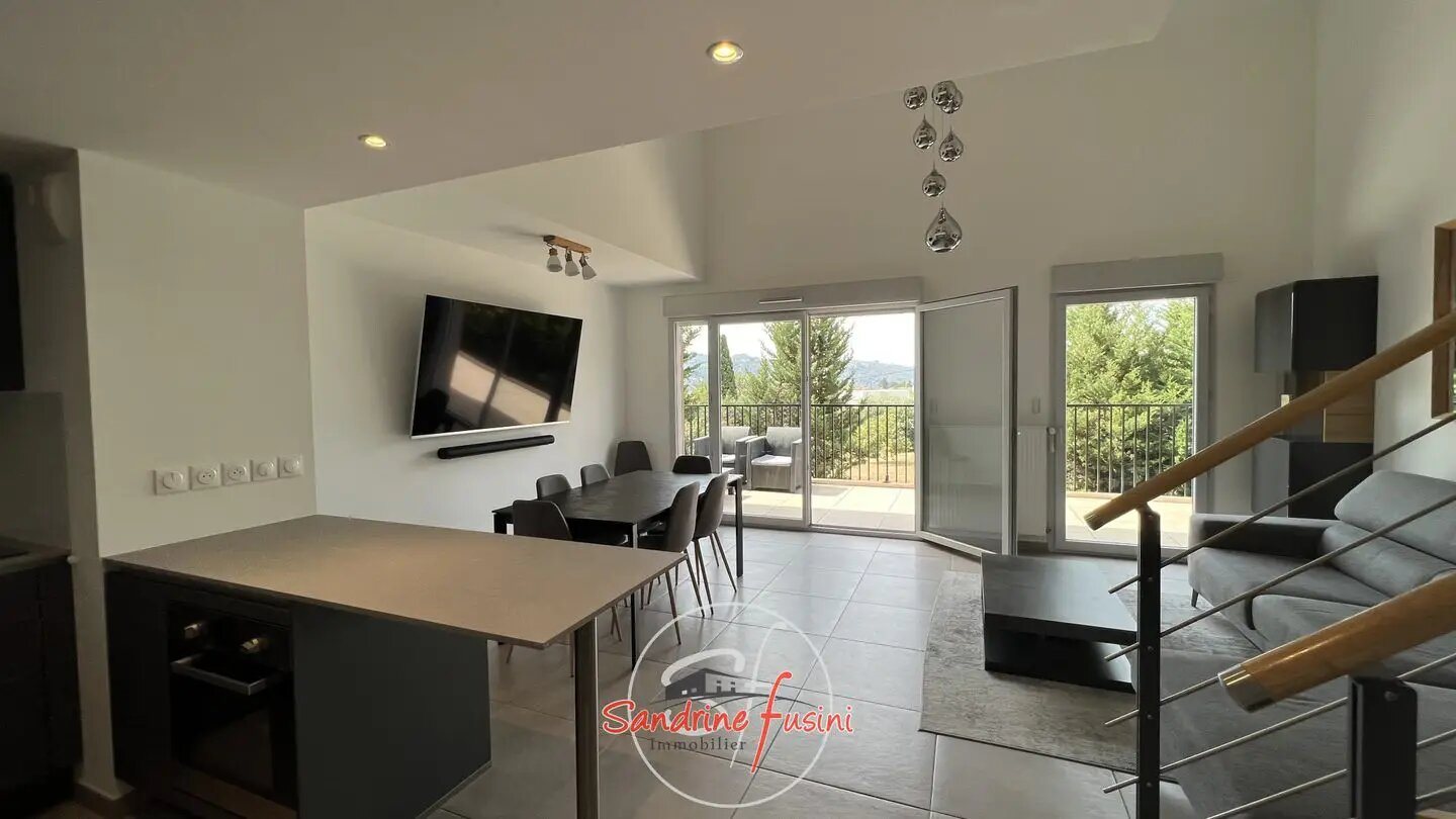 Appartement à louer, 100m², Carros