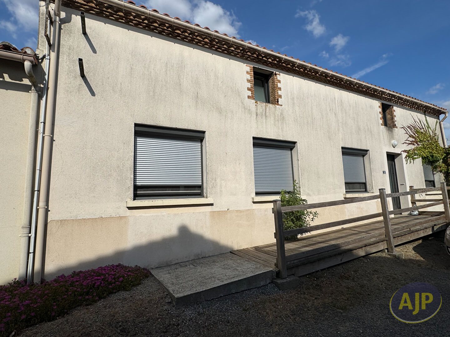 Maison à louer, 104m², Vieillevigne
